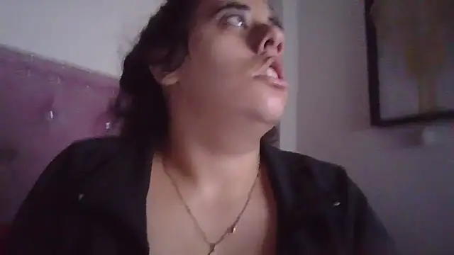 Snapshot of annarose19 chatting on 02.05.25 annarose19 online show from 02.05.25