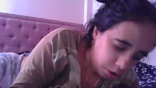 Snapshot of annarose19 chatting on 02.12.25 annarose19 online show from 02.12.25