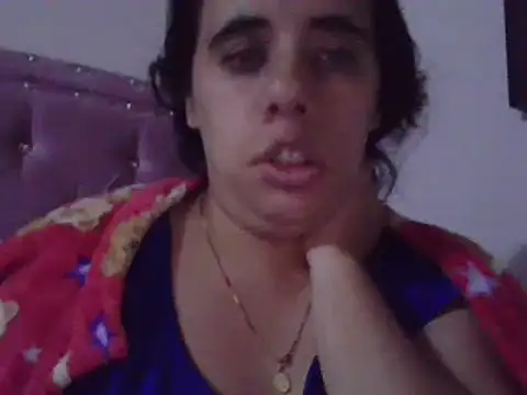 Snapshot of annarose19 chatting on 02.14.25 annarose19 online show from 02.14.25