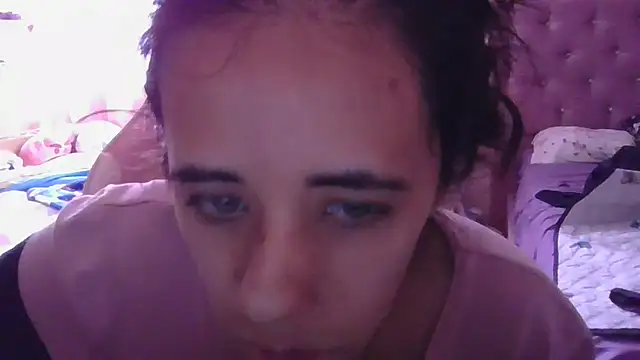 Snapshot of annarose19 chatting on 02.21.25 annarose19 online show from 02.21.25