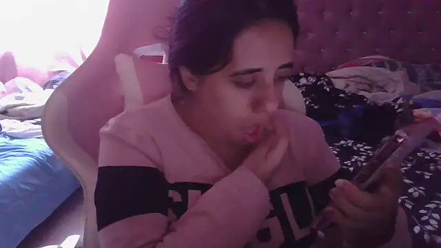 Snapshot of annarose19 chatting on 03.03.25 annarose19 online show from 03.03.25