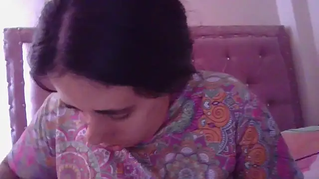 Snapshot of annarose19 chatting on 03.15.25 annarose19 online show from 03.15.25