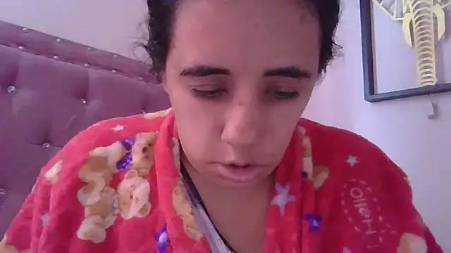 Snapshot of annarose19 chatting on 03.18.25 annarose19 online show from 03.18.25
