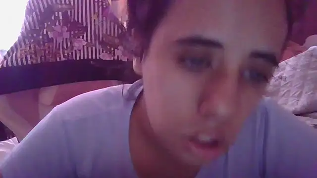 Snapshot of annarose19 chatting on 09.10.25 annarose19 online show from 09.10.25