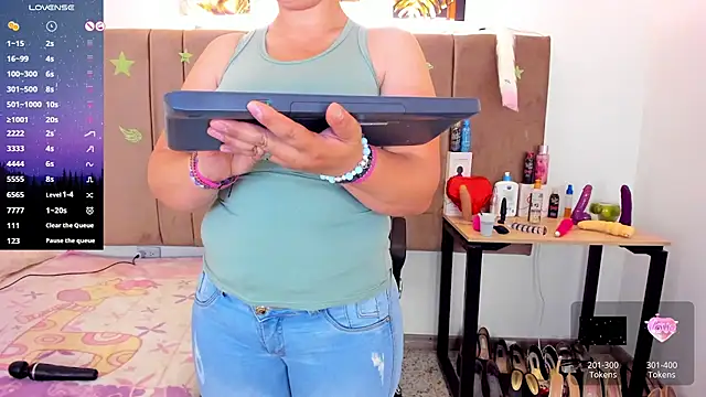 Zaly mature online show from 12.27.24