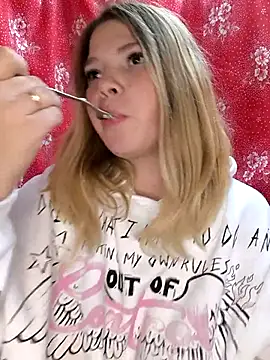 Zuli Kiska online show from 10.02.25