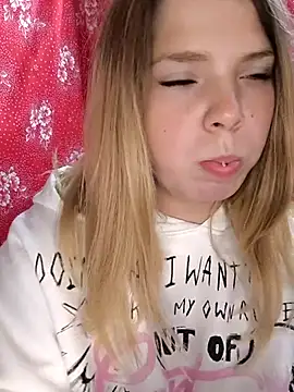 Zuli Kiska online show from 10.03.25