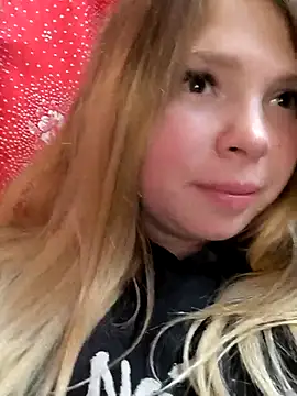 Zuli Kiska online show from 10.08.25