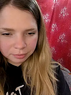 Zuli Kiska online show from 04.12.26