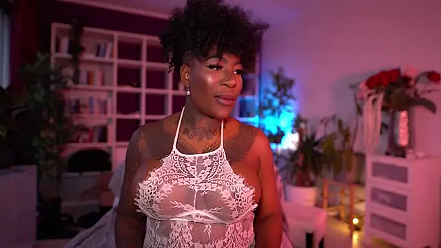 Snapshot of JosyBlack chatting on 12.22.24 JosyBlack online show from 12.22.24