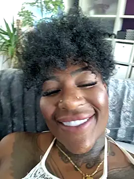 Snapshot of JosyBlack chatting on 12.24.24 JosyBlack online show from 12.24.24