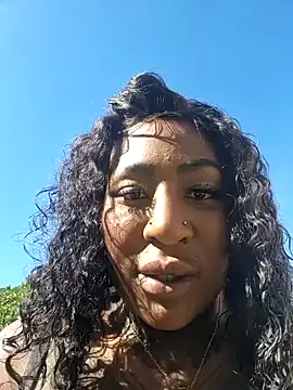 Snapshot of JosyBlack chatting on 02.09.25 JosyBlack online show from 02.09.25