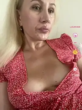 YourBlondee online show from 07.14.26