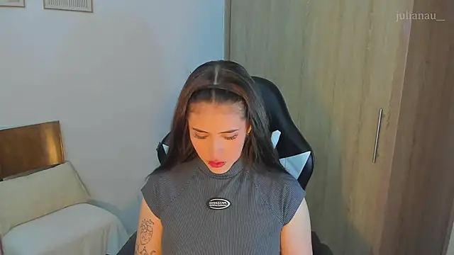 iriswest  online show from 12.10.24