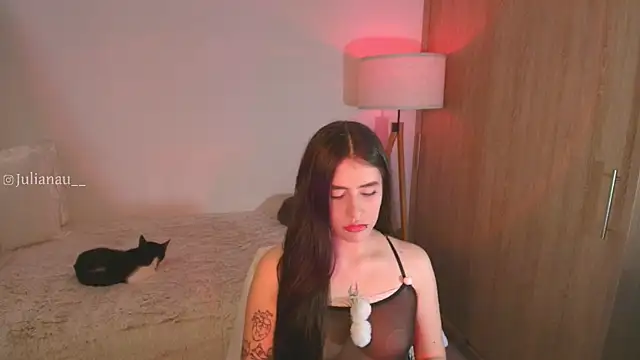 Snapshot of iriswest_ chatting on 10.30.25 iriswest online show from 10.30.25