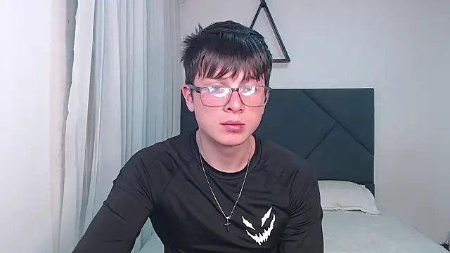 MathewCollin online show from 06.08.26