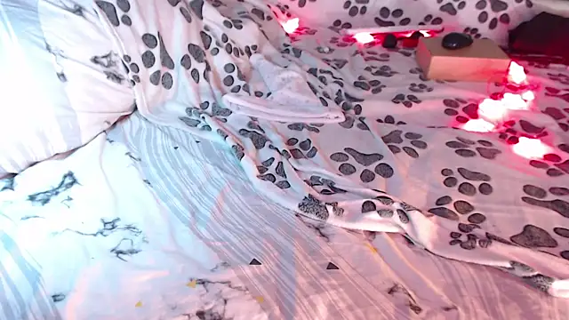 Snapshot of Q_T_pie chatting on 01.03.25 Q T pie online show from 01.03.25