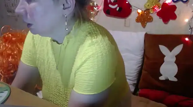 QueenLana online show from 01.02.25