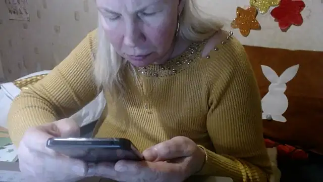QueenLana online show from 01.24.25