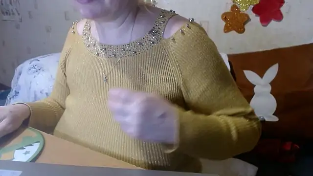 QueenLana online show from 02.03.25