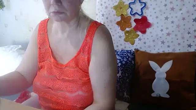 QueenLana online show from 12.22.25