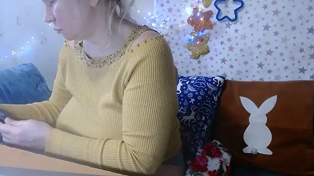 QueenLana online show from 01.08.26