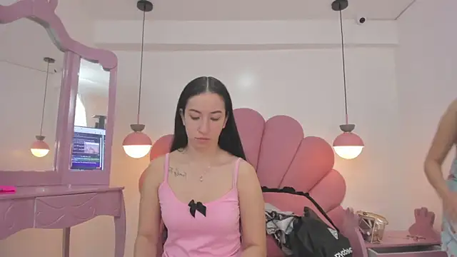 danaythamara1 online show from 12.13.24