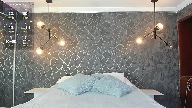 danaythamara1 online show from 09.17.25