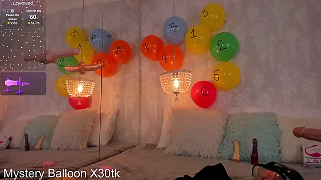 danaythamara1 online show from 09.28.25