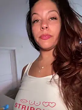 bellafreakyfun online show from 04.13.26