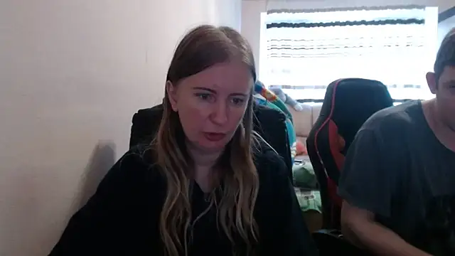 Snapshot of PeterAndJen chatting on 09.20.25 PeterAndJen online show from 09.20.25