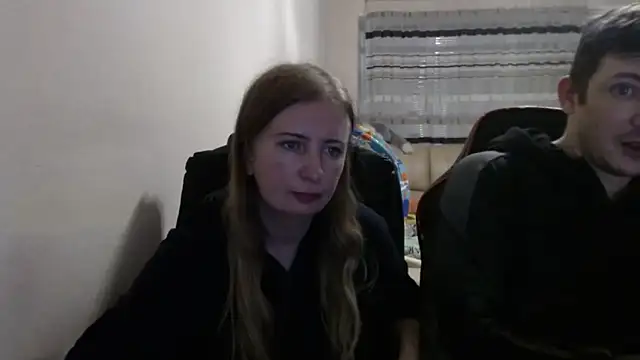 Snapshot of PeterAndJen chatting on 10.12.25 PeterAndJen online show from 10.12.25