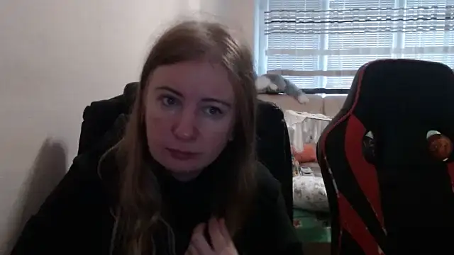 Snapshot of PeterAndJen chatting on 10.24.25 PeterAndJen online show from 10.24.25