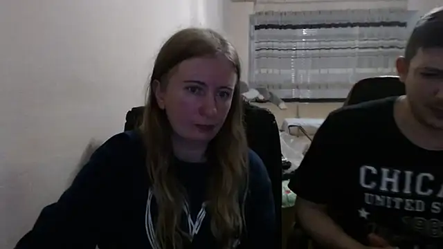 Snapshot of PeterAndJen chatting on 11.03.25 PeterAndJen online show from 11.03.25