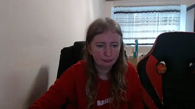 Snapshot of PeterAndJen chatting on 11.29.25 PeterAndJen online show from 11.29.25