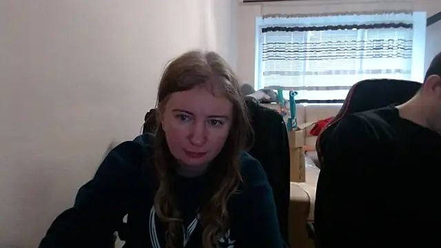 Snapshot of PeterAndJen chatting on 12.02.25 PeterAndJen online show from 12.02.25