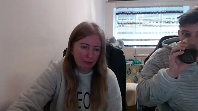 Snapshot of PeterAndJen chatting on 12.14.25 PeterAndJen online show from 12.14.25