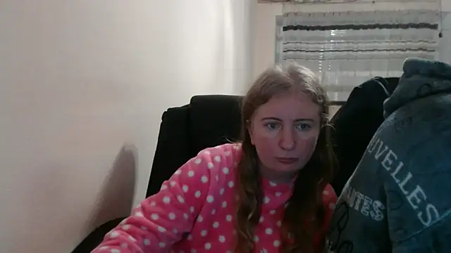 Snapshot of PeterAndJen chatting on 01.08.26 PeterAndJen online show from 01.08.26