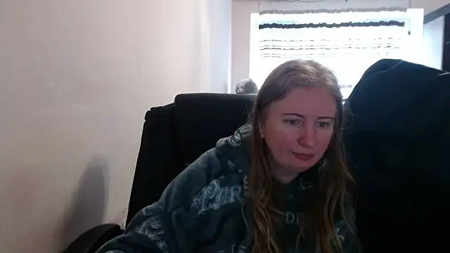 Snapshot of PeterAndJen chatting on 02.08.26 PeterAndJen online show from 02.08.26