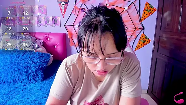 crissn0707 online show from 10.27.25