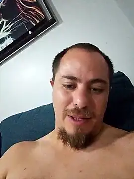 Snapshot of OasJa chatting on 10.18.25 OasJa online show from 10.18.25