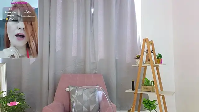 bella  adams online show from 12.30.24