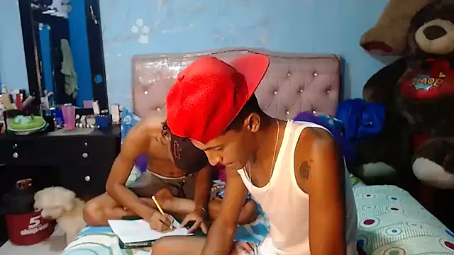 Snapshot of gustavo_saaled19 chatting on 12.05.24 gustavo saaled19 online show from 12.05.24