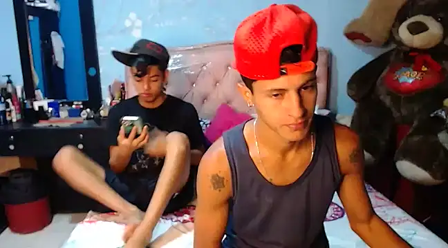 Snapshot of gustavo_saaled19 chatting on 12.17.24 gustavo saaled19 online show from 12.17.24