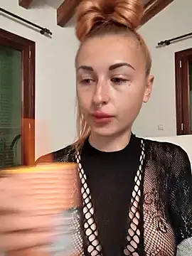 kylie blck online show from 02.06.25