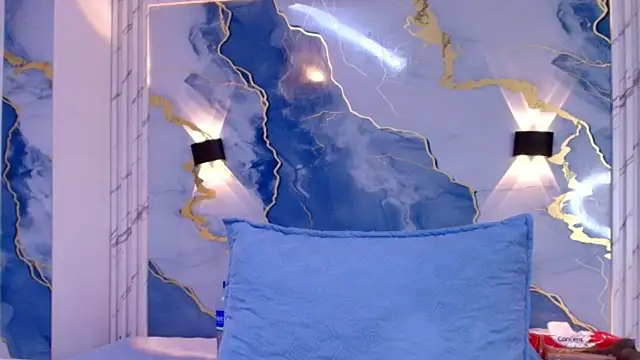 lorrayne  online show from 10.09.25