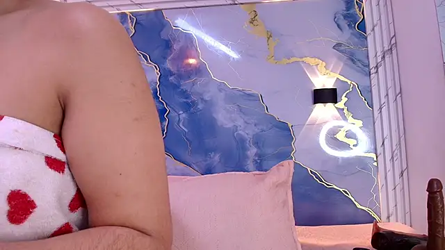 lorrayne  online show from 10.21.25