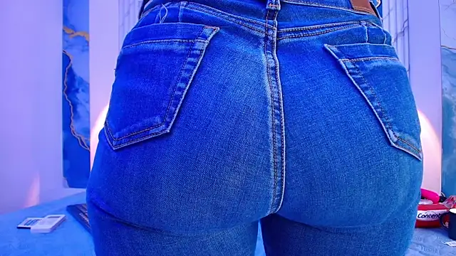 lorrayne  online show from 10.31.25