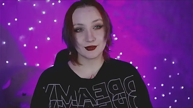 AsheLucker online show from 12.21.24