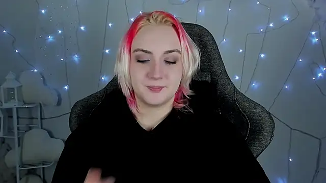 AsheLucker online show from 01.30.25